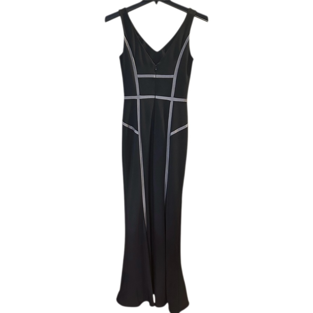White House Black Market Black Gown NWT size 4 - Picture 2 of 14